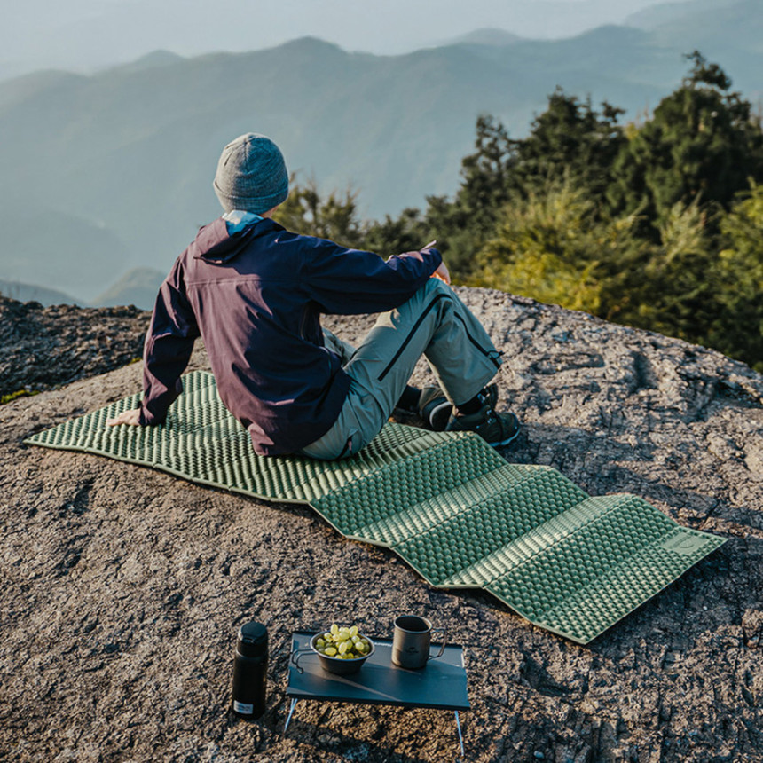 Килимок складаний IXPE Naturehike CNK2450WS044, алюмінієва плівка, 195x60х1,8 см, оливковий зелений