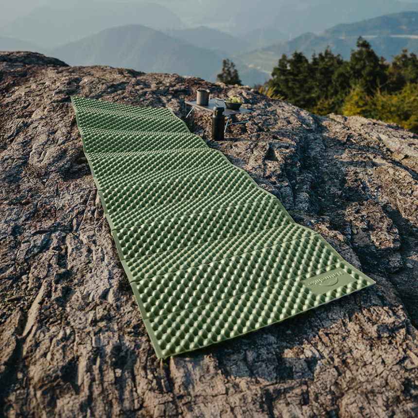 Килимок складаний IXPE Naturehike CNK2450WS044, алюмінієва плівка, 195x60х1,8 см, оливковий зелений