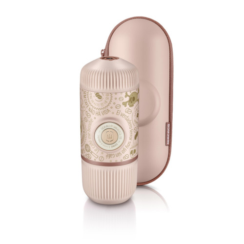 Портативна еспресо-кавоварка Wacaco Nanopresso рожева з чохлом Портативна еспресо-кавоварка Wacaco Nanopresso рожева з чохлом