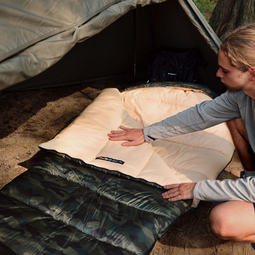 Спальний мішок з капюшоном Naturehike M320 CNK2350WS023, зелений камуфляж, лівий